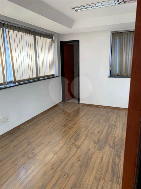 Sala Comercial a venda em Pinheiros 