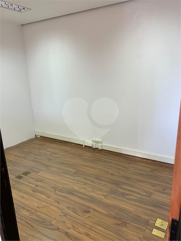 Sala Comercial a venda em Pinheiros 