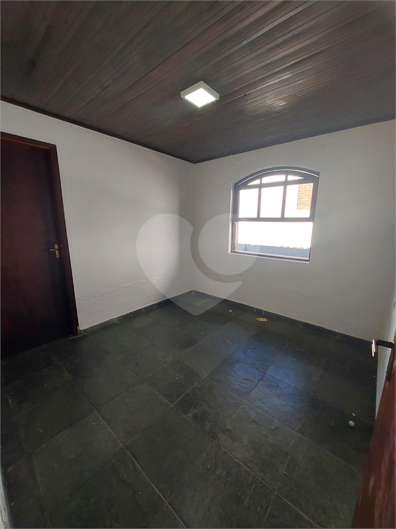 Casa de Condomínio para alugar com 4 quartos, 147m² - Foto 5