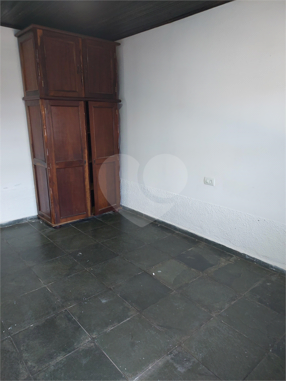 Casa de Condomínio para alugar com 4 quartos, 147m² - Foto 13