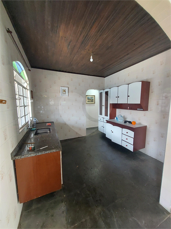 Casa de Condomínio para alugar com 4 quartos, 147m² - Foto 11