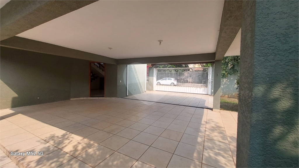 Casa para alugar com 3 quartos, 224m² - Foto 9