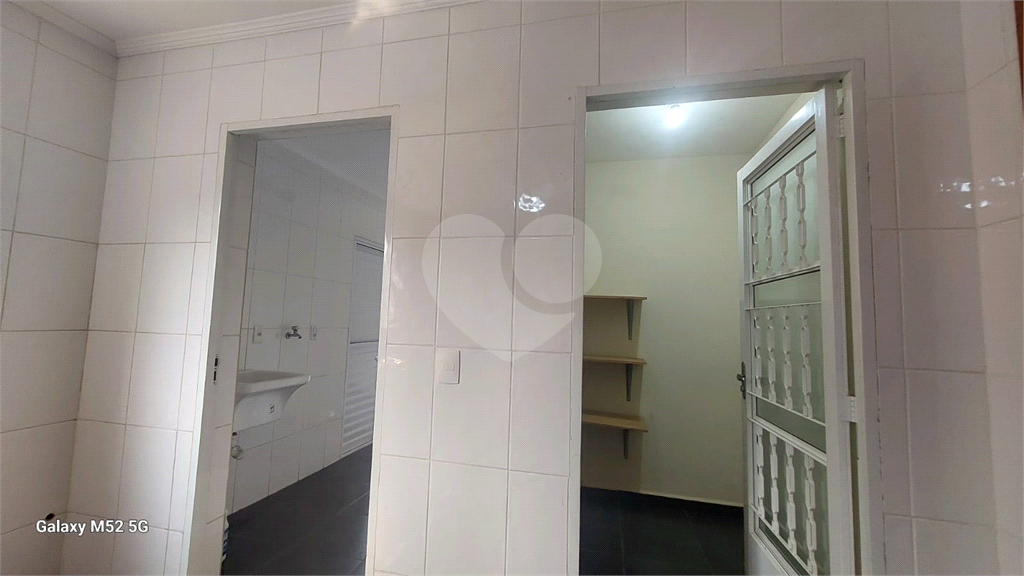 Casa para alugar com 3 quartos, 224m² - Foto 19