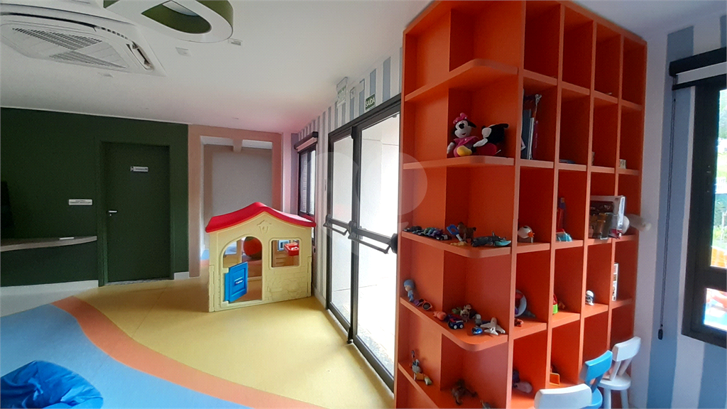 APARTAMENTO em SANTANA