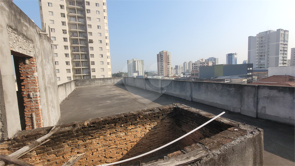 Predio comercial, 765m2, 4 vãos livres, mezanino, salas e banheiros, 3 vagas. Santana.