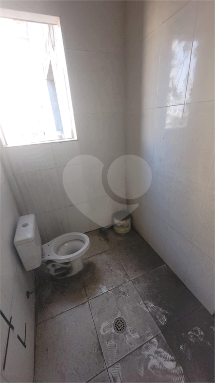 Predio comercial, 765m2, 4 vãos livres, mezanino, salas e banheiros, 3 vagas. Santana.