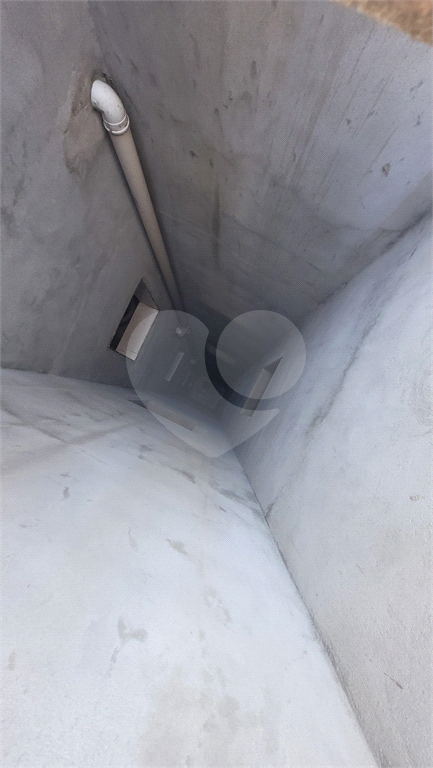 Predio comercial, 765m2, 4 vãos livres, mezanino, salas e banheiros, 3 vagas. Santana.