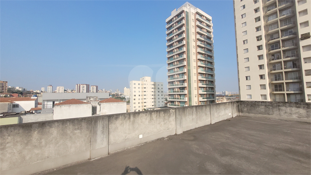 Predio comercial, 765m2, 4 vãos livres, mezanino, salas e banheiros, 3 vagas. Santana.