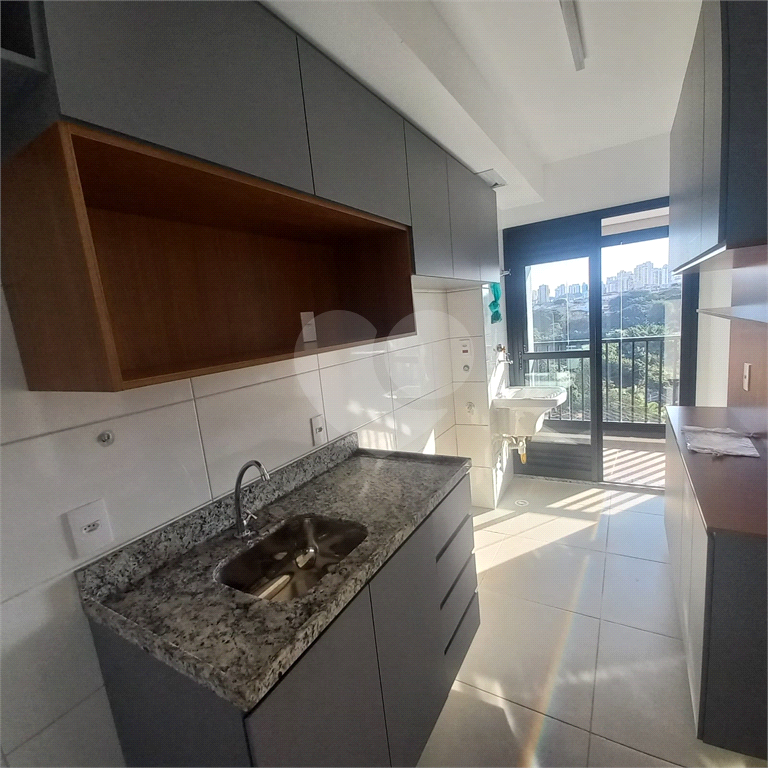 Apartamento novo, varanda grill,  ao lado do metrô Parada Inglesa, 