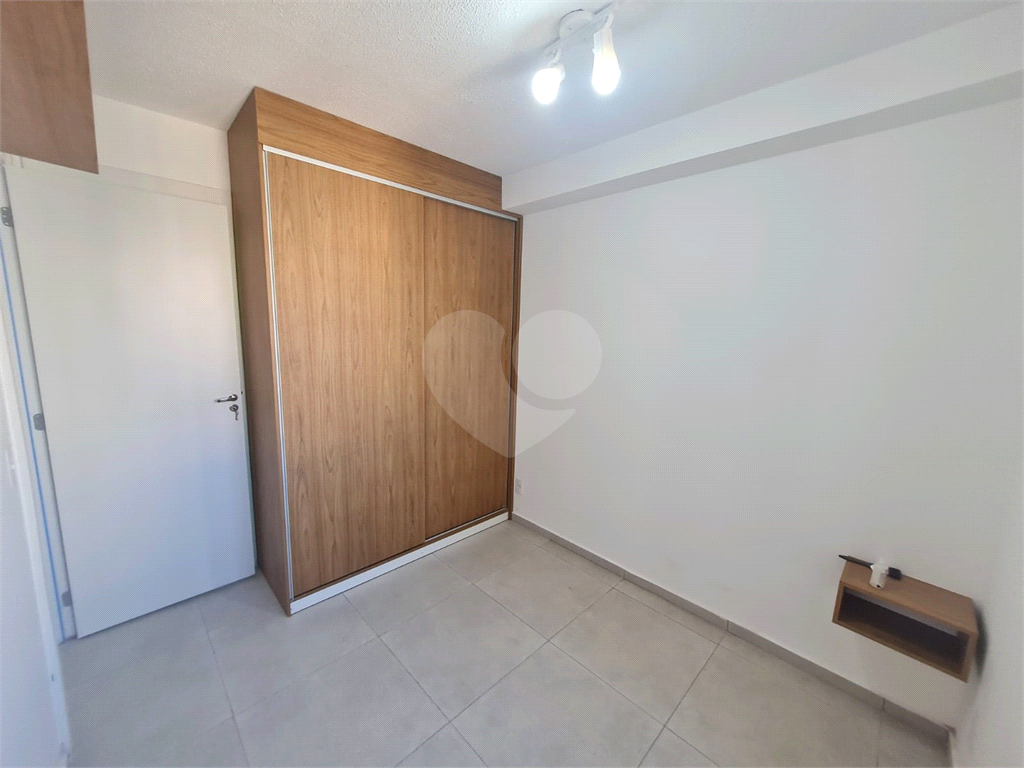 APARTAMENTO em VILA ROMANA