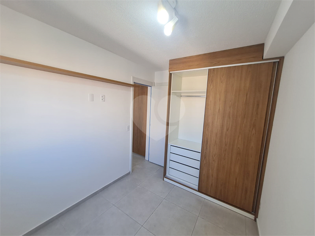 APARTAMENTO em VILA ROMANA