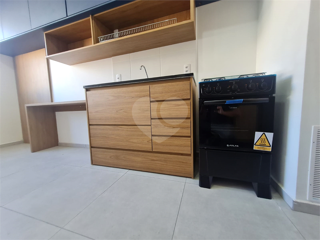 APARTAMENTO em VILA ROMANA