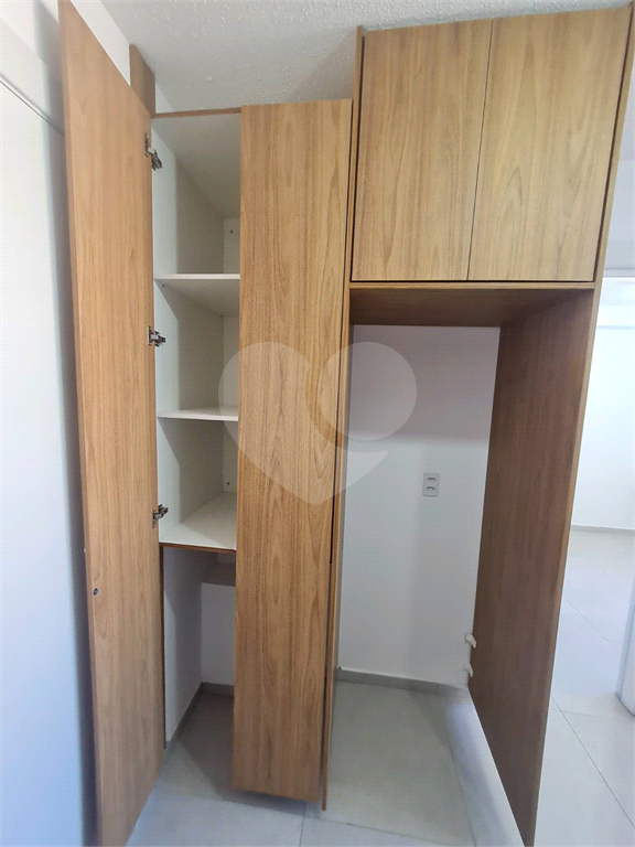 APARTAMENTO em VILA ROMANA