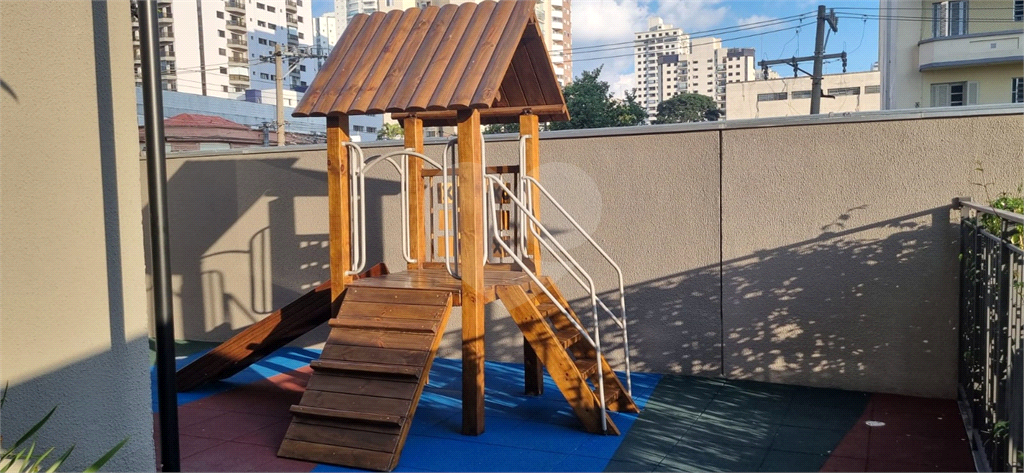 APARTAMENTO em VILA ROMANA