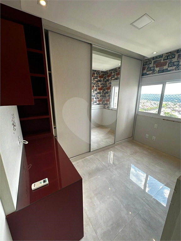 Apartamento para alugar com 3 quartos, 120m² - Foto 12