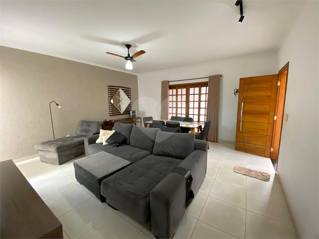 Casa Térrea em Atibaia 