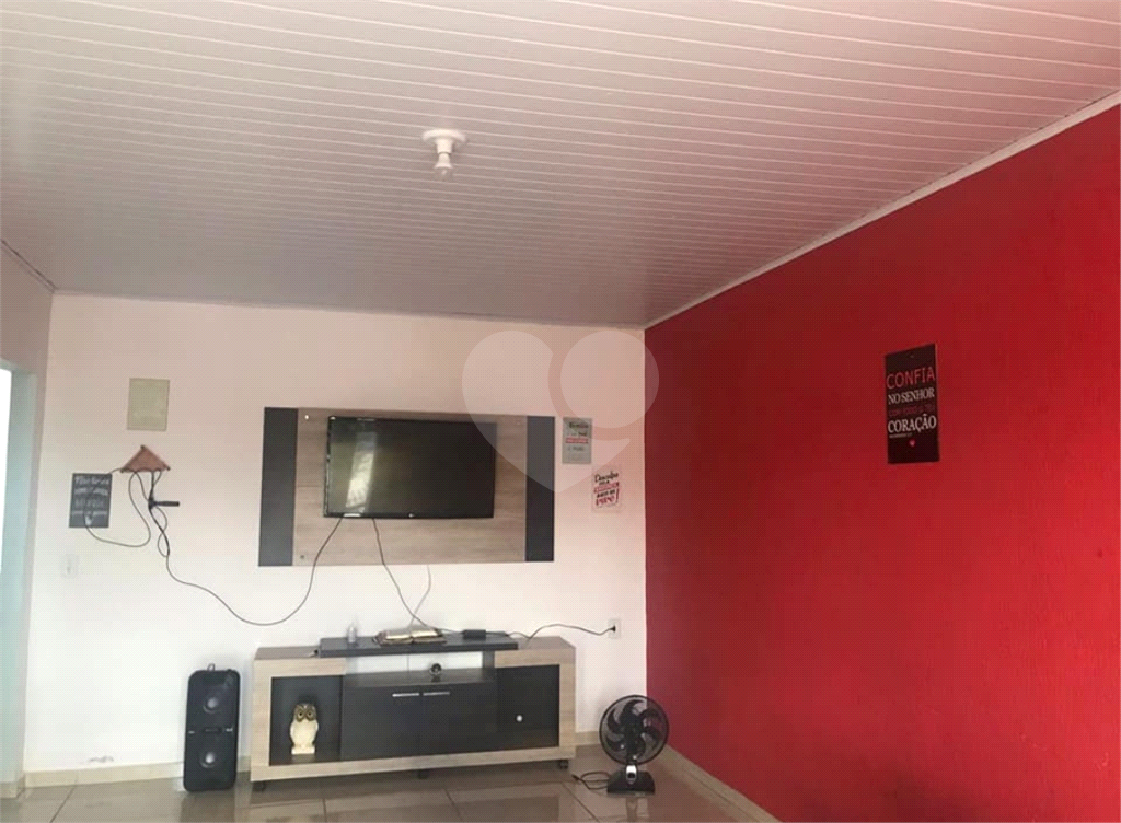 Sobrado à venda com 4 quartos, 220m² - Foto 1