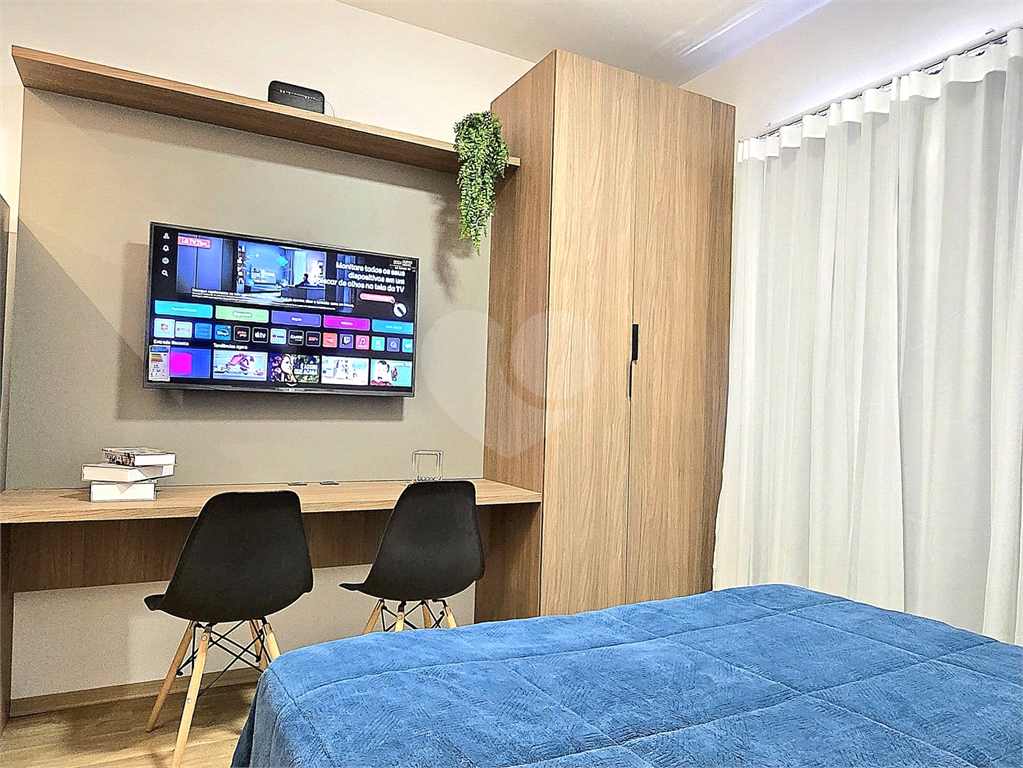 Studio a venda e locação mobiliado 1 quarto com ar-condicionado na Aclimação.