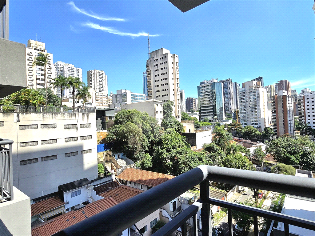 Studio a venda e locação mobiliado 1 quarto com ar-condicionado na Aclimação.