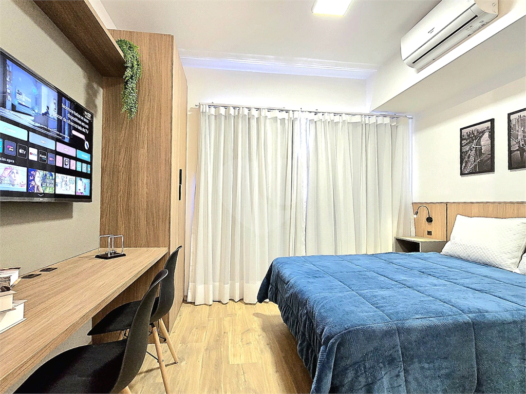 Studio a venda e locação mobiliado 1 quarto com ar-condicionado na Aclimação.