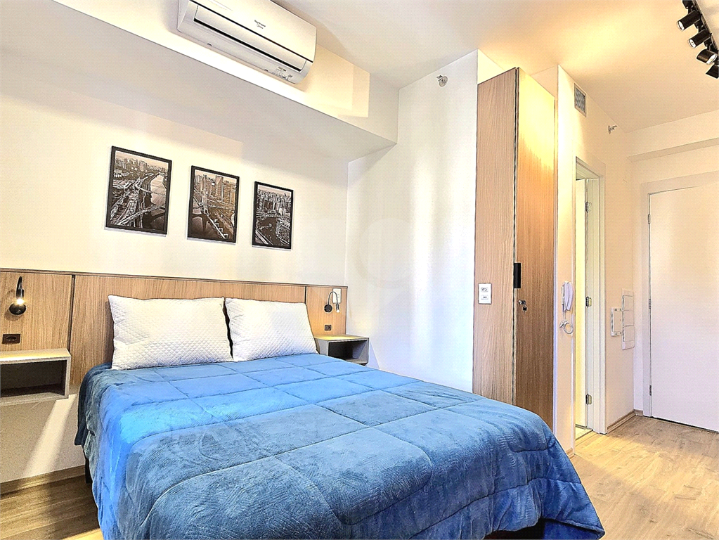 Studio a venda e locação mobiliado 1 quarto com ar-condicionado na Aclimação.