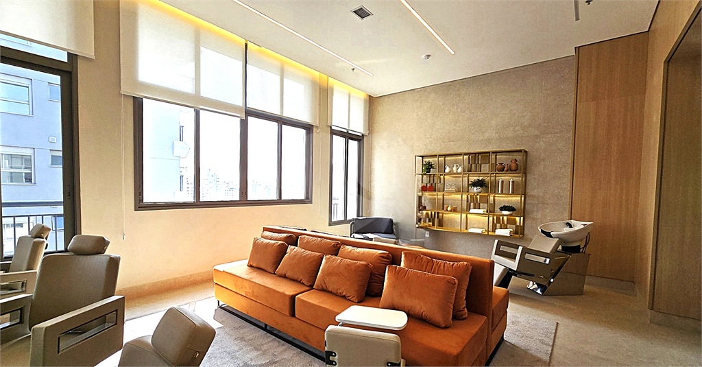 Studio a venda e locação mobiliado 1 quarto com ar-condicionado na Aclimação.