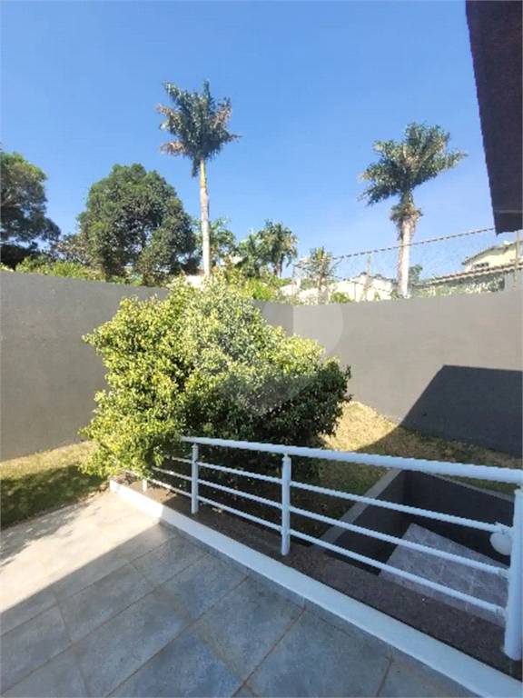 Casa de Condomínio à venda e aluguel com 6 quartos, 540m² - Foto 27