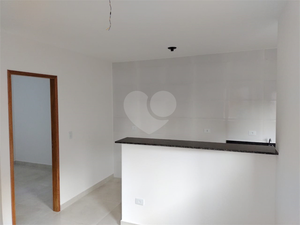 Apartamento à venda pronto para renda imediata! Já alugado. 01 dormitório sem vaga Jaçana.