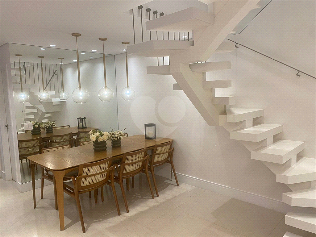 APARTAMENTO em VILA YARA