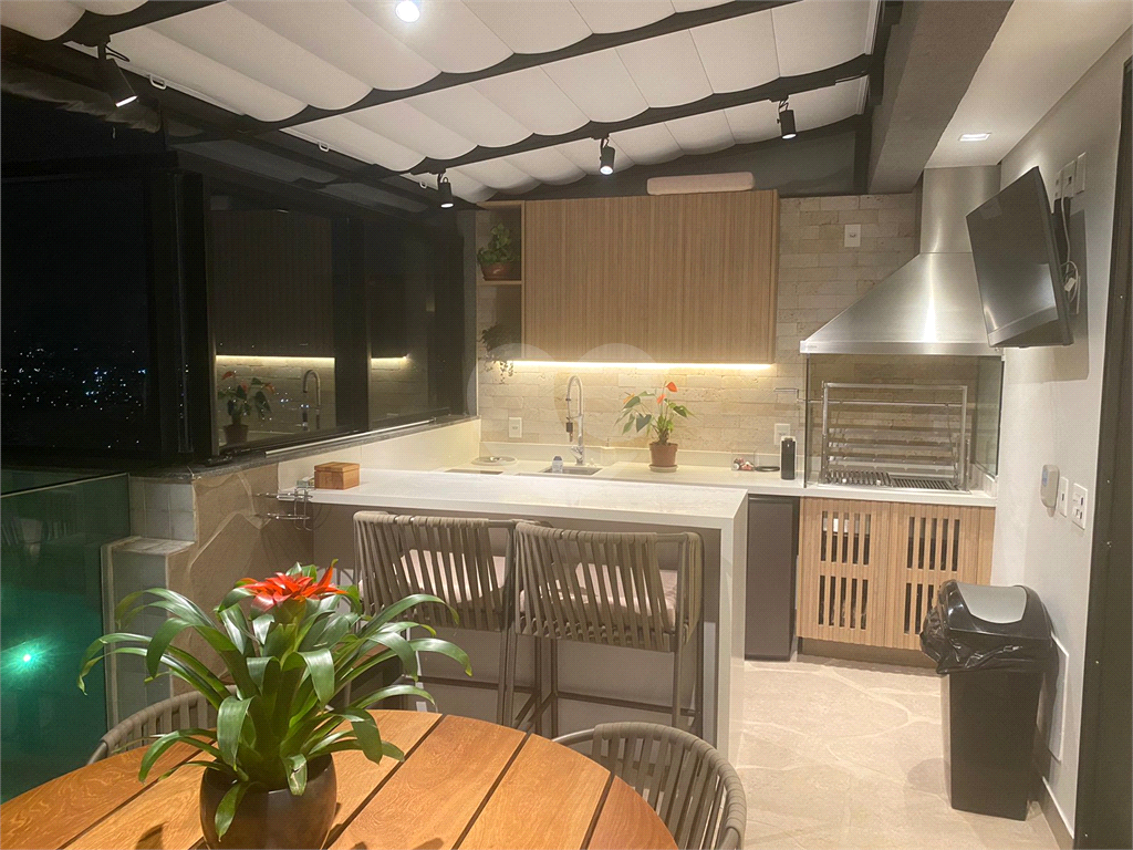 APARTAMENTO em VILA YARA