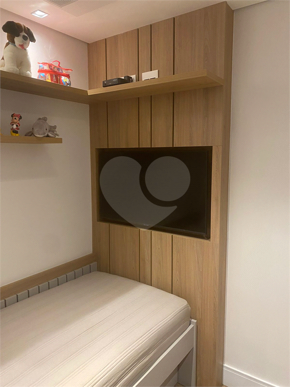 APARTAMENTO em VILA YARA