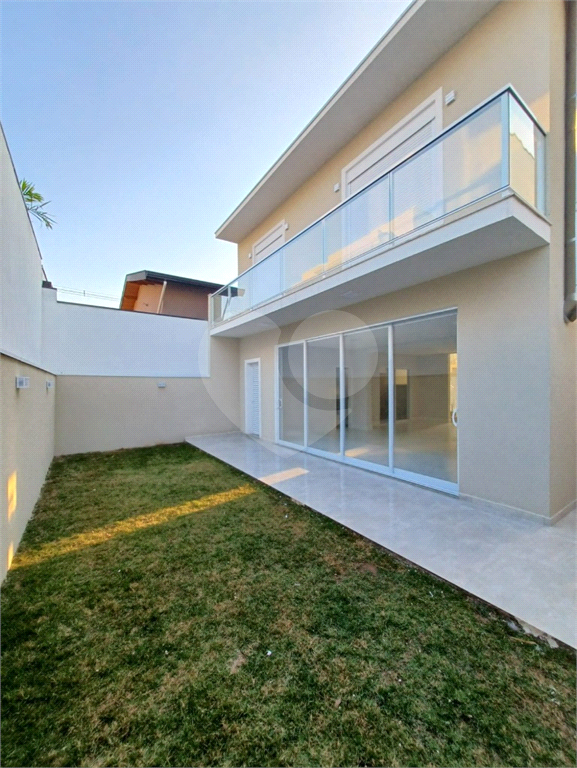 Casa de Condomínio à venda com 3 quartos, 211m² - Foto 17