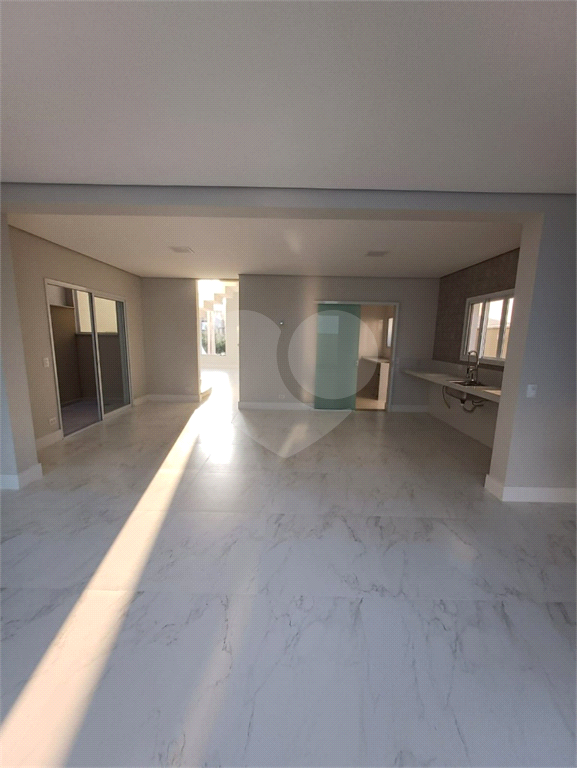Casa de Condomínio à venda com 3 quartos, 211m² - Foto 6
