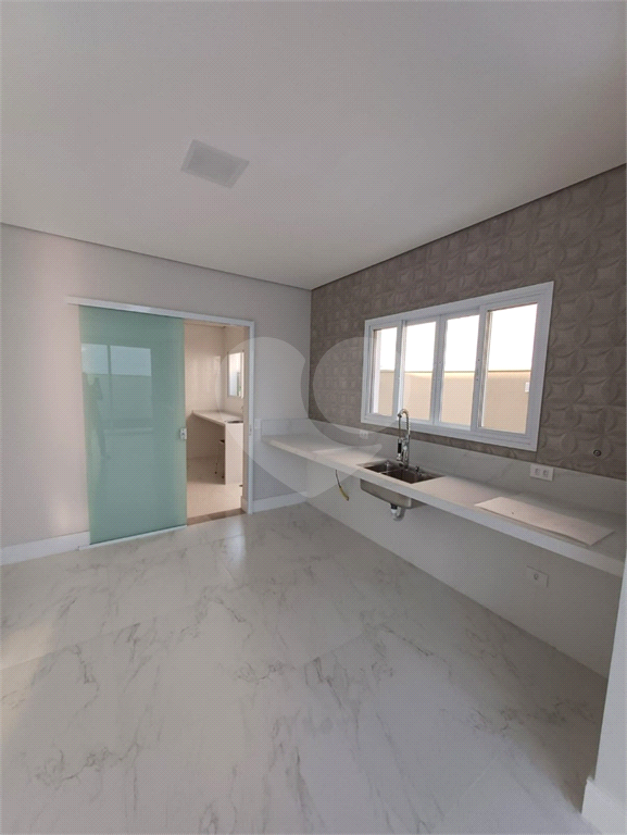 Casa de Condomínio à venda com 3 quartos, 211m² - Foto 5