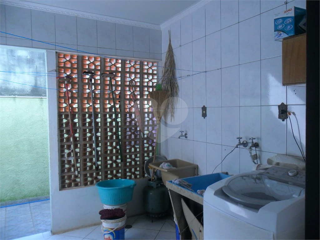 Casa à venda com 3 quartos, 210m² - Foto 12