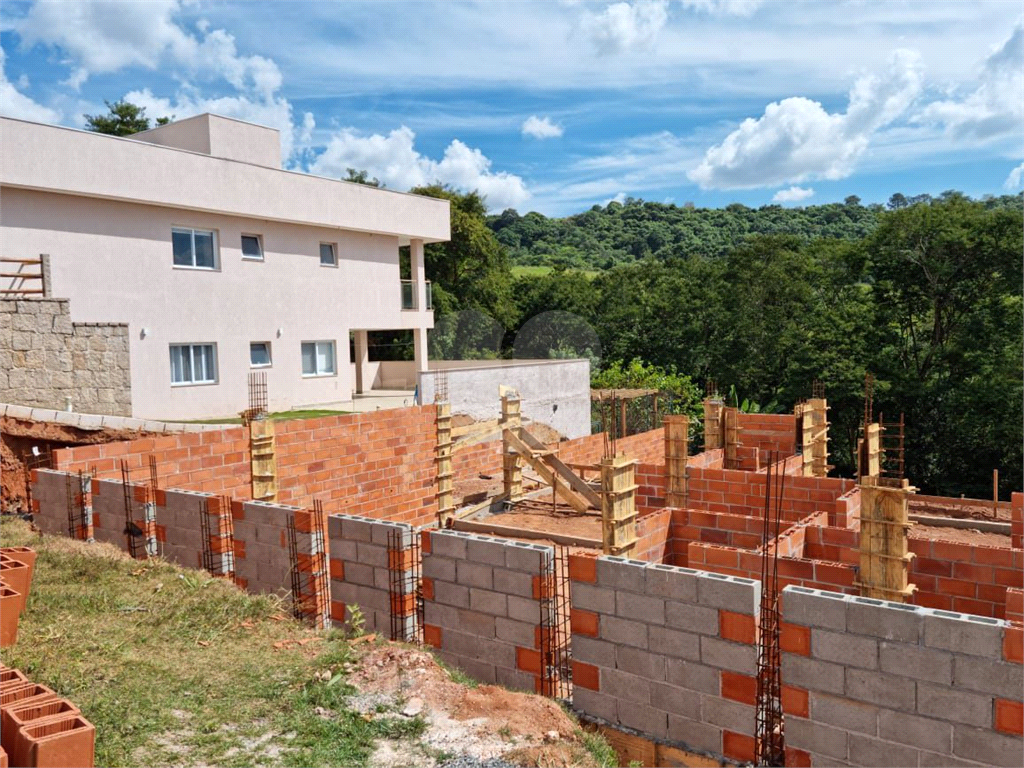 Belíssima casa com 4 suítes em Itupeva 