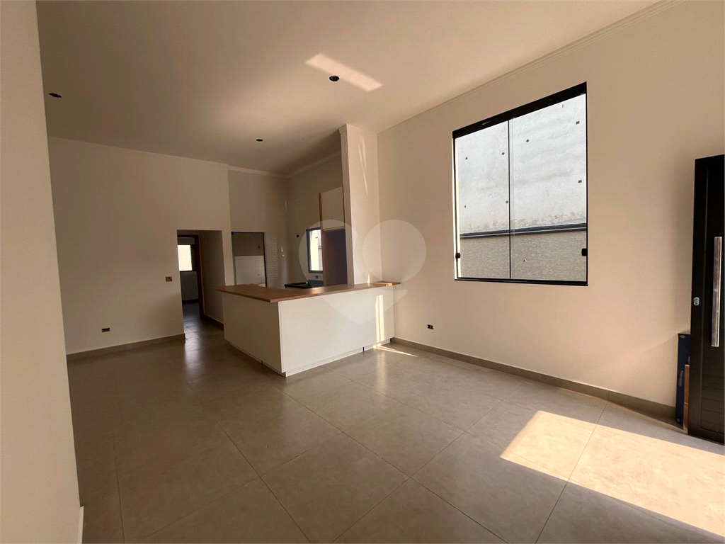 Casa à venda com 3 quartos, 86m² - Foto 2