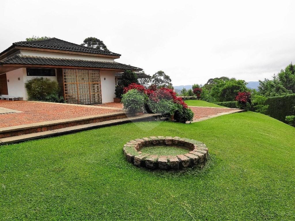 Magnifica casa de Alto Padrão à venda na Serra da Cantareira