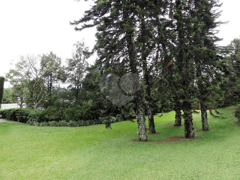 Magnifica casa de Alto Padrão à venda na Serra da Cantareira