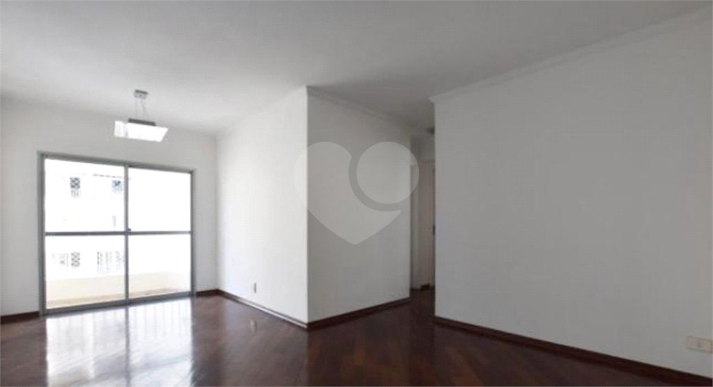 APARTAMENTO em TATUAPÉ
