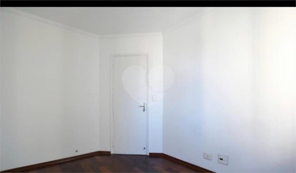 APARTAMENTO em TATUAPÉ