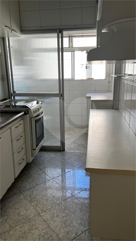 APARTAMENTO em TATUAPÉ