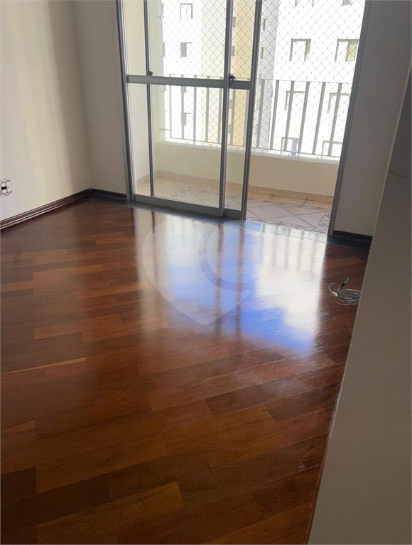 APARTAMENTO em TATUAPÉ