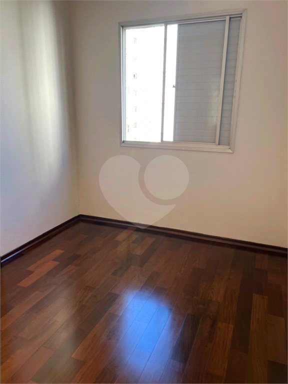 APARTAMENTO em TATUAPÉ