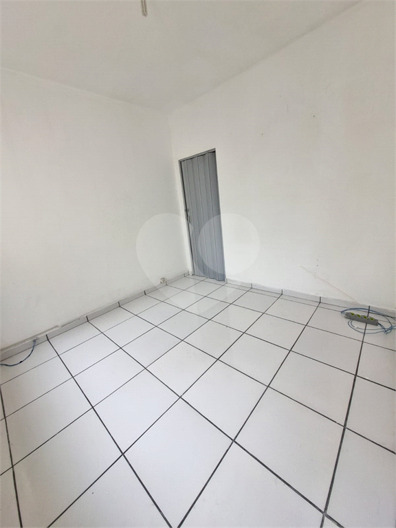 Stúdio na Barra Funda à venda.