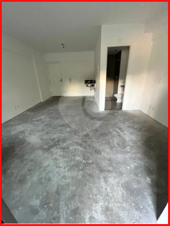 APARTAMENTO em CENTRO