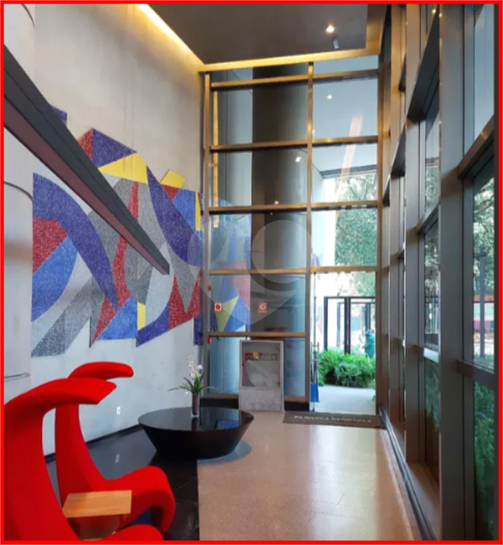 APARTAMENTO em CENTRO