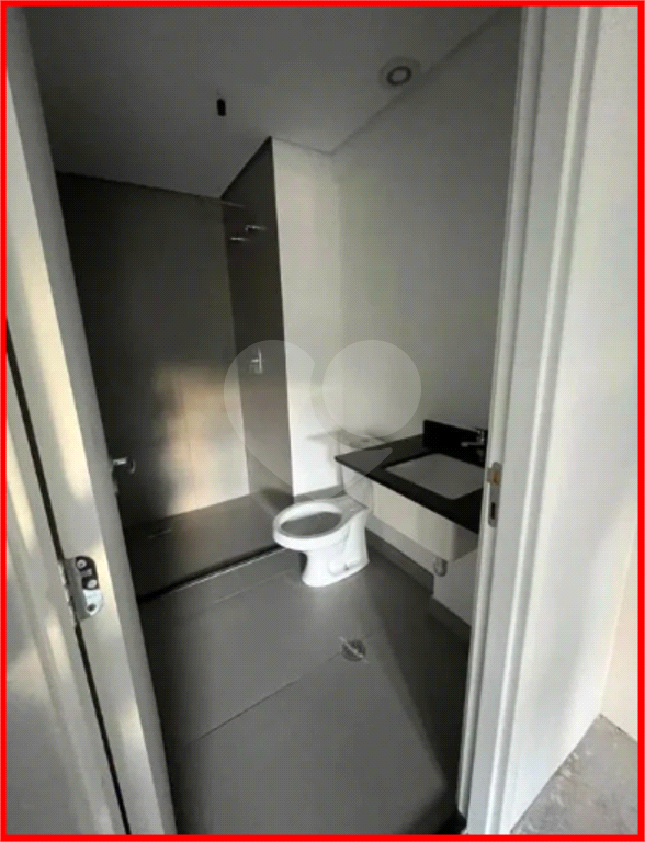 APARTAMENTO em CENTRO