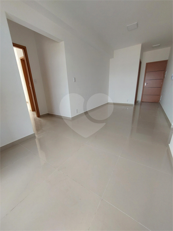 Apartamento para alugar com 2 quartos, 69m² - Foto 13