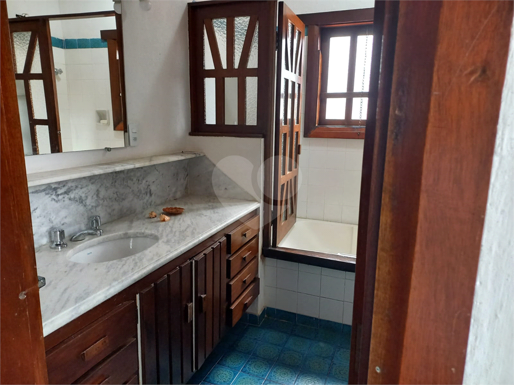 Casa  650m2 em frente para o mar - Enseada